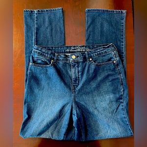 Gloria Vanderbilt Rail Straight Jeans Size 10
